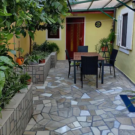 Διαμέρισμα By The Sea Veli Losinj, Losinj - 24154 Veli Lošinj